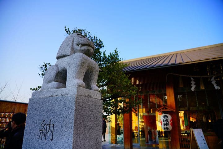 【神楽坂】知らなきゃ損する絶景フォトスポット巡り 〜石畳・路地裏・夜景まで