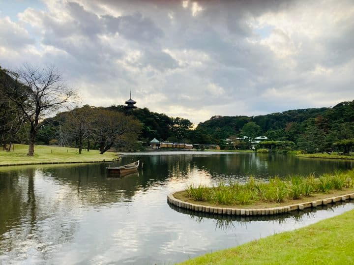 桜の穴場だけ歩く3時間 — 根岸〜三渓園フォトウォーク - 2